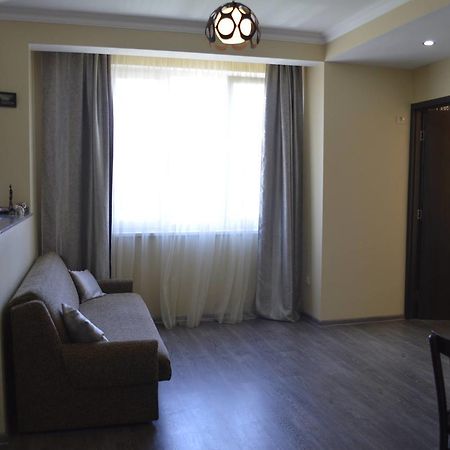 Apartment Near Park 36 Batumi Eksteriør billede