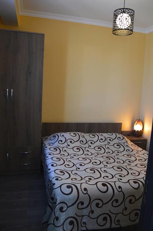 Apartment Near Park 36 Batumi Eksteriør billede