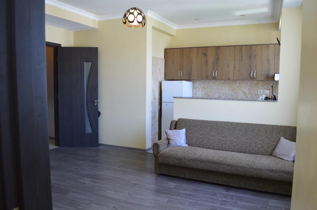 Apartment Near Park 36 Batumi Eksteriør billede